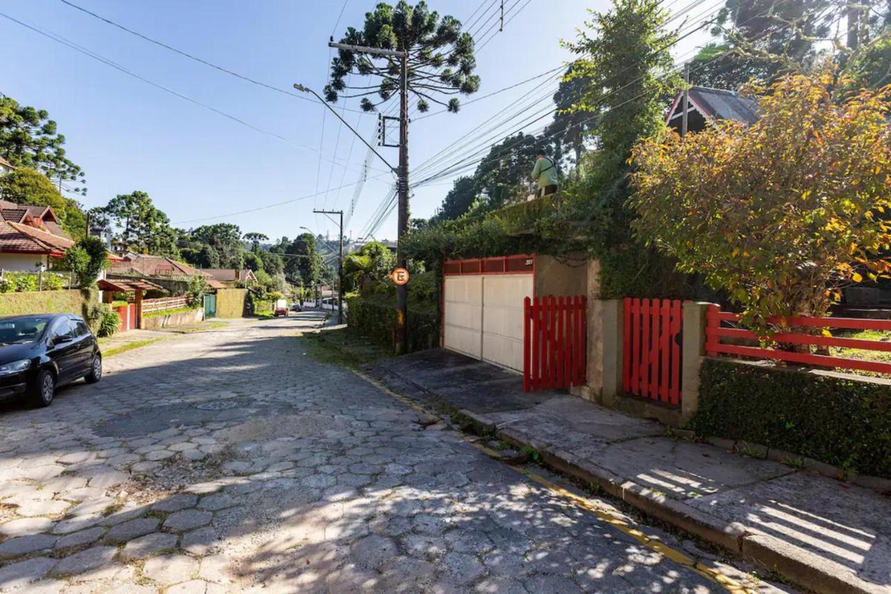 Chale Inteiro Completo A 5 Min A Pe Do Capivari - Campos do Jordão Exterior foto